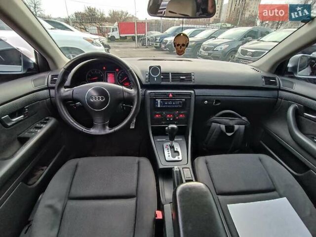 Сірий Ауді А4, об'ємом двигуна 2.4 л та пробігом 282 тис. км за 5390 $, фото 16 на Automoto.ua