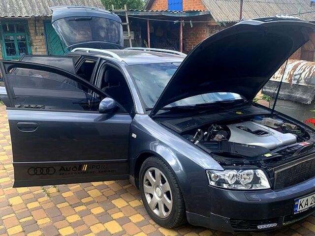Серый Ауди А4, объемом двигателя 2.5 л и пробегом 0 тыс. км за 5000 $, фото 3 на Automoto.ua