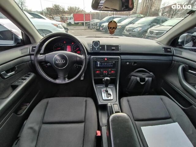 Сірий Ауді А4, об'ємом двигуна 2.4 л та пробігом 282 тис. км за 5390 $, фото 16 на Automoto.ua