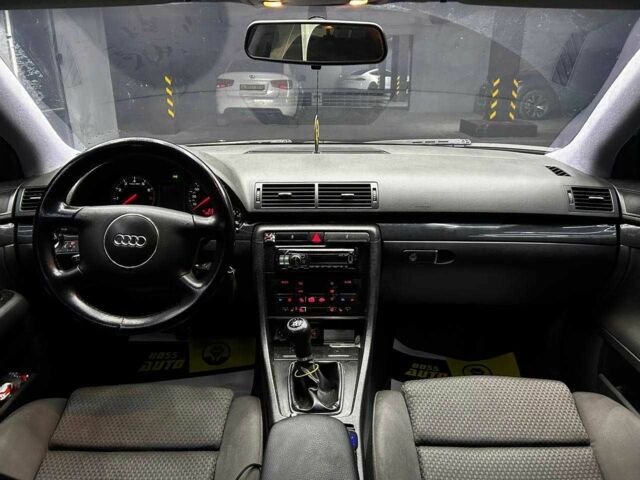 Серый Ауди А4, объемом двигателя 2 л и пробегом 284 тыс. км за 4600 $, фото 8 на Automoto.ua