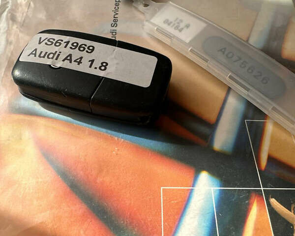 Серый Ауди А4, объемом двигателя 1.8 л и пробегом 291 тыс. км за 5600 $, фото 12 на Automoto.ua