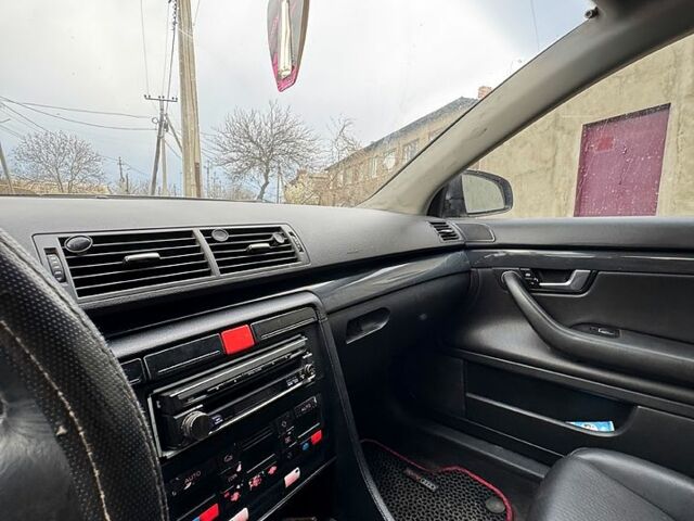 Сірий Ауді А4, об'ємом двигуна 2.5 л та пробігом 280 тис. км за 3300 $, фото 6 на Automoto.ua