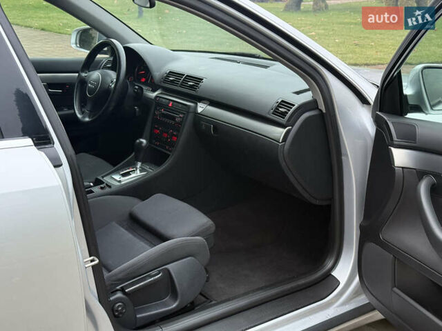 Сірий Ауді А4, об'ємом двигуна 1.8 л та пробігом 211 тис. км за 5850 $, фото 21 на Automoto.ua
