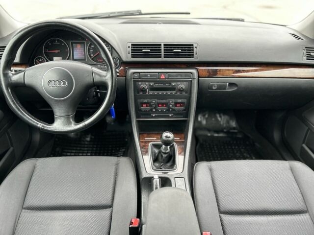 Серый Ауди А4, объемом двигателя 2.5 л и пробегом 272 тыс. км за 2900 $, фото 3 на Automoto.ua