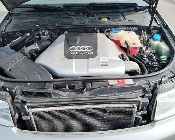Сірий Ауді А4, об'ємом двигуна 2.5 л та пробігом 315 тис. км за 4700 $, фото 6 на Automoto.ua