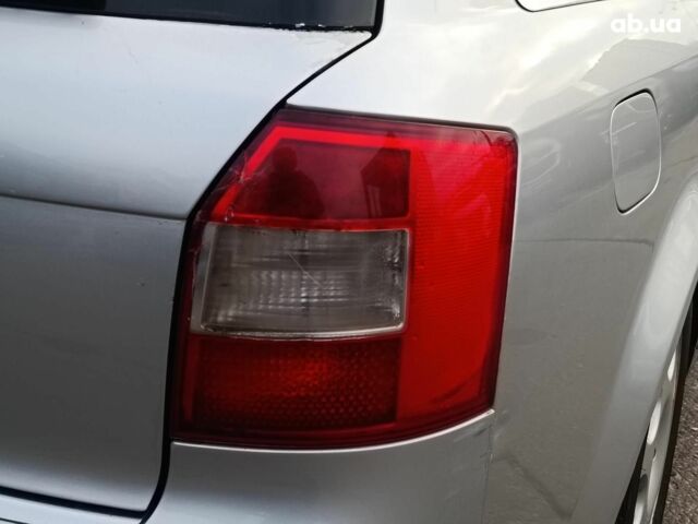 Сірий Ауді А4, об'ємом двигуна 2.4 л та пробігом 282 тис. км за 5390 $, фото 8 на Automoto.ua