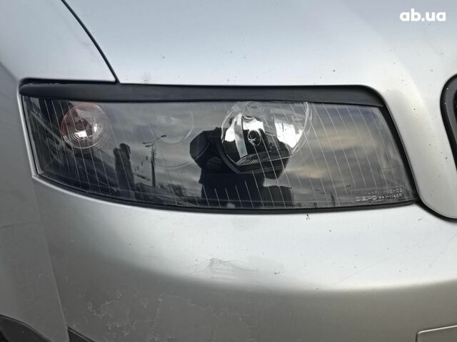 Сірий Ауді А4, об'ємом двигуна 2.4 л та пробігом 282 тис. км за 5390 $, фото 3 на Automoto.ua