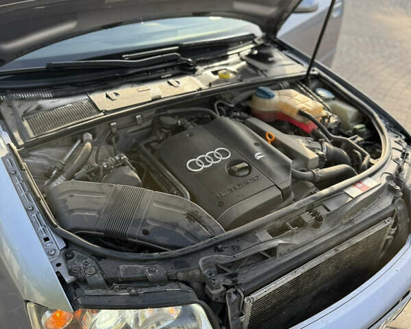 Серый Ауди А4, объемом двигателя 1.78 л и пробегом 300 тыс. км за 4000 $, фото 4 на Automoto.ua