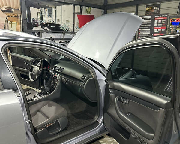 Сірий Ауді А4, об'ємом двигуна 1.78 л та пробігом 277 тис. км за 6000 $, фото 12 на Automoto.ua