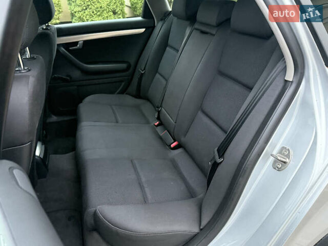 Сірий Ауді А4, об'ємом двигуна 1.8 л та пробігом 211 тис. км за 5850 $, фото 30 на Automoto.ua