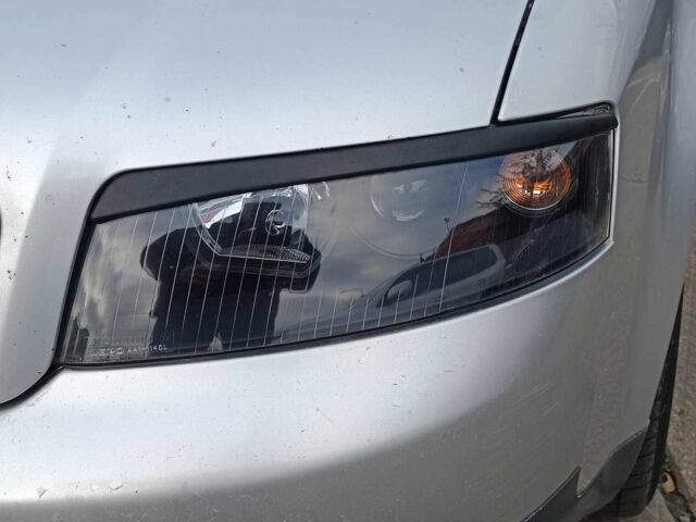 Сірий Ауді А4, об'ємом двигуна 2.4 л та пробігом 282 тис. км за 5390 $, фото 4 на Automoto.ua