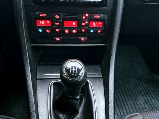 Серый Ауди А4, объемом двигателя 2 л и пробегом 220 тыс. км за 5450 $, фото 11 на Automoto.ua