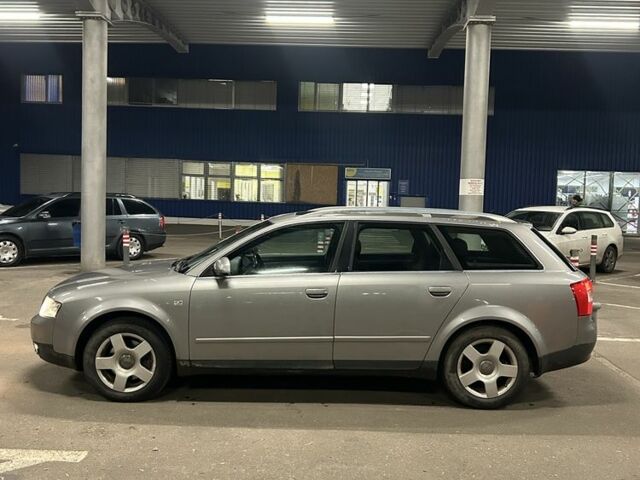 Сірий Ауді А4, об'ємом двигуна 2.4 л та пробігом 256 тис. км за 2800 $, фото 1 на Automoto.ua