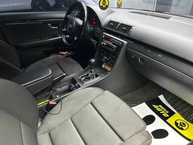 Серый Ауди А4, объемом двигателя 2 л и пробегом 284 тыс. км за 4600 $, фото 12 на Automoto.ua