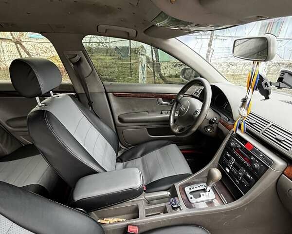 Серый Ауди А4, объемом двигателя 2.5 л и пробегом 468 тыс. км за 4600 $, фото 11 на Automoto.ua