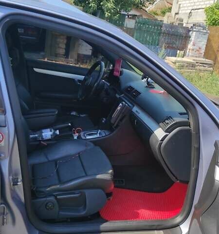 Серый Ауди А4, объемом двигателя 0 л и пробегом 330 тыс. км за 6000 $, фото 5 на Automoto.ua