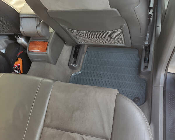 Серый Ауди А4, объемом двигателя 1.9 л и пробегом 407 тыс. км за 5000 $, фото 30 на Automoto.ua