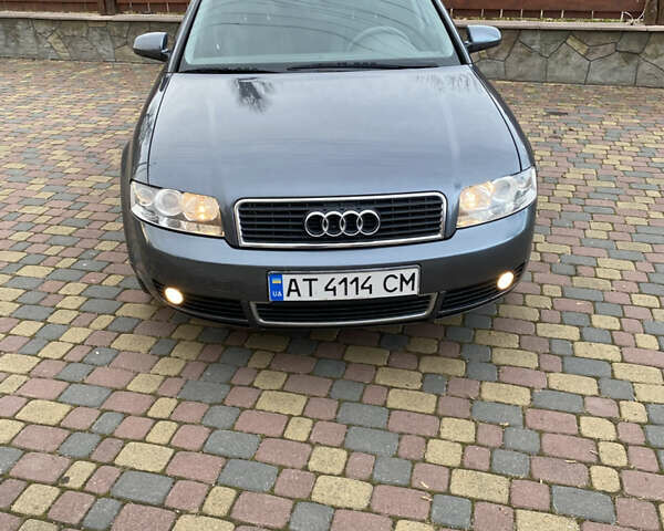 Сірий Ауді А4, об'ємом двигуна 1.8 л та пробігом 276 тис. км за 5000 $, фото 1 на Automoto.ua