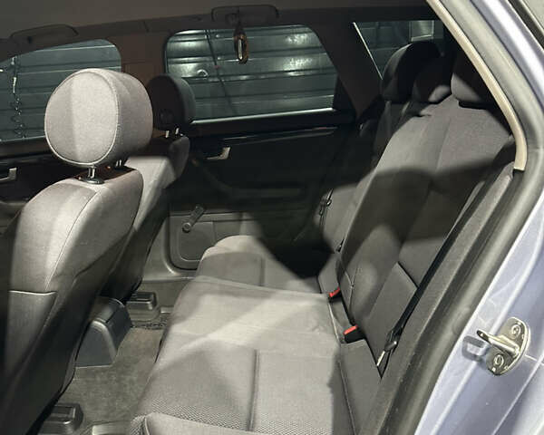 Сірий Ауді А4, об'ємом двигуна 1.78 л та пробігом 277 тис. км за 6000 $, фото 26 на Automoto.ua