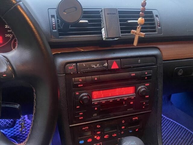 Серый Ауди А4, объемом двигателя 2.5 л и пробегом 3 тыс. км за 4500 $, фото 7 на Automoto.ua