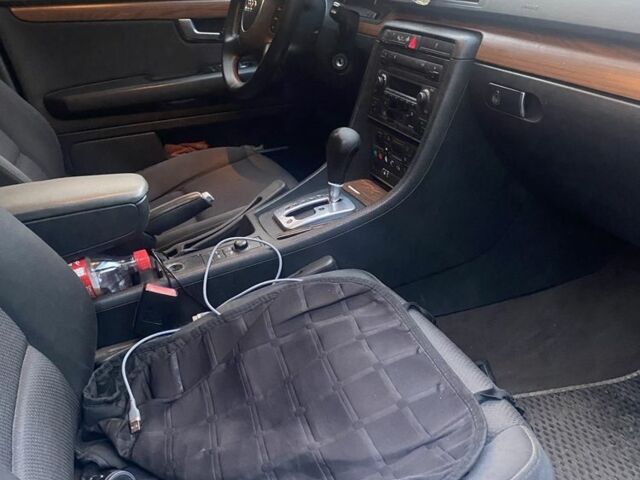 Серый Ауди А4, объемом двигателя 2.5 л и пробегом 3 тыс. км за 4500 $, фото 5 на Automoto.ua