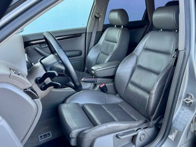 Серый Ауди А4, объемом двигателя 1.9 л и пробегом 265 тыс. км за 1900 $, фото 5 на Automoto.ua