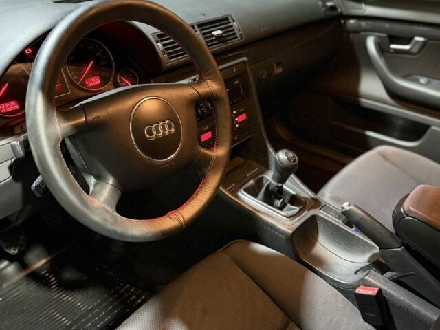 Сірий Ауді А4, об'ємом двигуна 0 л та пробігом 300 тис. км за 2599 $, фото 6 на Automoto.ua