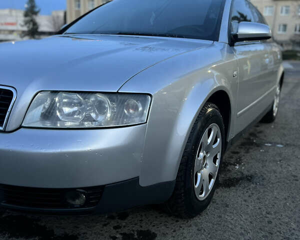 Серый Ауди А4, объемом двигателя 1.98 л и пробегом 330 тыс. км за 4400 $, фото 3 на Automoto.ua
