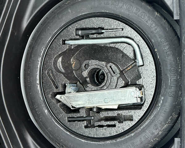 Сірий Ауді А4, об'ємом двигуна 1.8 л та пробігом 211 тис. км за 5900 $, фото 49 на Automoto.ua