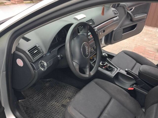 Серый Ауди А4, объемом двигателя 1.6 л и пробегом 222 тыс. км за 4900 $, фото 3 на Automoto.ua