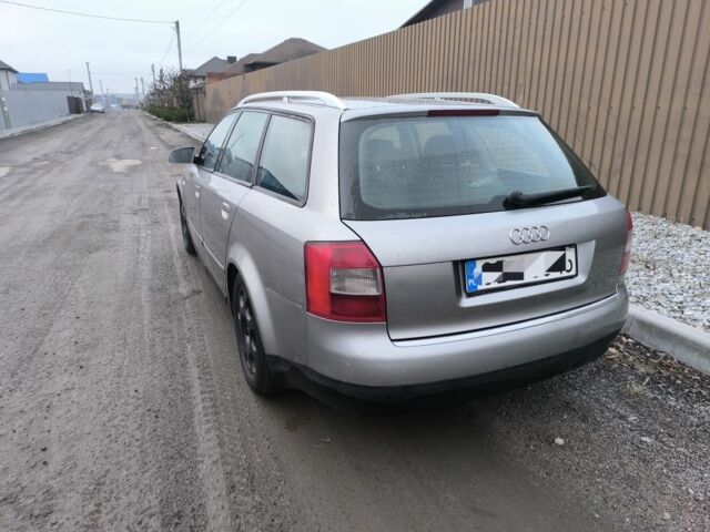 Серый Ауди А4, объемом двигателя 2 л и пробегом 400 тыс. км за 1900 $, фото 3 на Automoto.ua