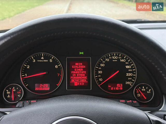 Сірий Ауді А4, об'ємом двигуна 1.8 л та пробігом 211 тис. км за 5900 $, фото 40 на Automoto.ua