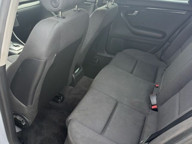 Сірий Ауді А4, об'ємом двигуна 2.5 л та пробігом 300 тис. км за 3100 $, фото 8 на Automoto.ua