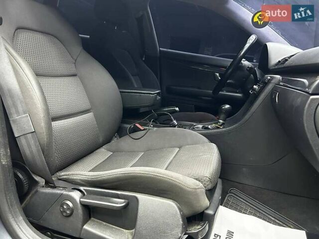 Серый Ауди А4, объемом двигателя 2 л и пробегом 284 тыс. км за 4600 $, фото 11 на Automoto.ua
