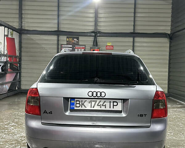 Сірий Ауді А4, об'ємом двигуна 1.78 л та пробігом 277 тис. км за 6000 $, фото 18 на Automoto.ua