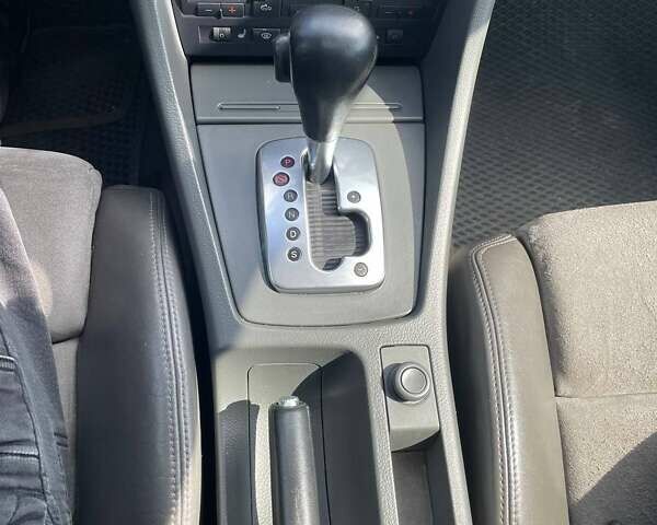 Серый Ауди А4, объемом двигателя 1.9 л и пробегом 272 тыс. км за 6500 $, фото 18 на Automoto.ua