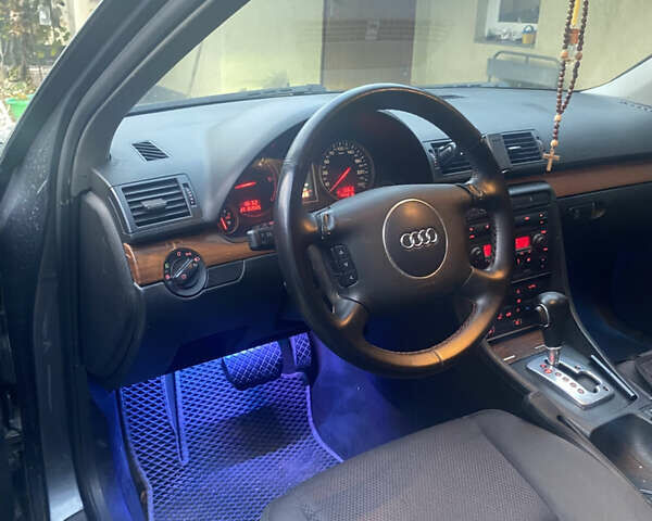 Сірий Ауді А4, об'ємом двигуна 2.5 л та пробігом 432 тис. км за 5000 $, фото 9 на Automoto.ua