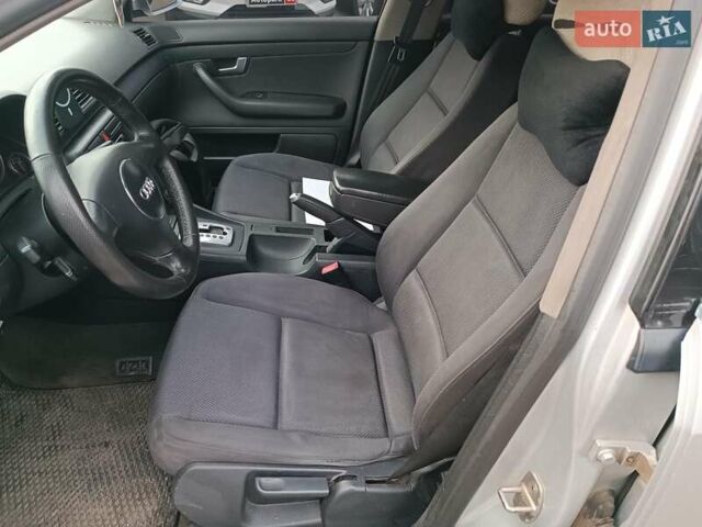 Сірий Ауді А4, об'ємом двигуна 2.4 л та пробігом 282 тис. км за 5390 $, фото 19 на Automoto.ua