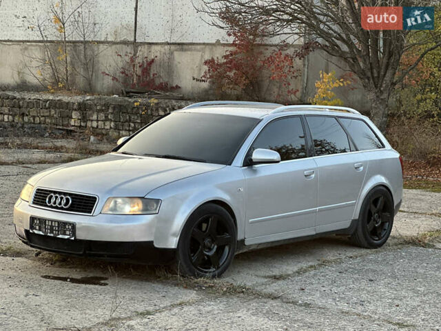 Серый Ауди А4, объемом двигателя 2.5 л и пробегом 340 тыс. км за 2100 $, фото 7 на Automoto.ua