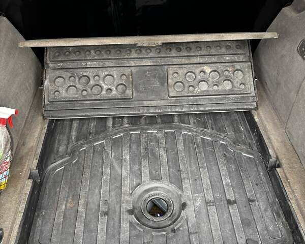 Серый Ауди А4, объемом двигателя 2.5 л и пробегом 468 тыс. км за 4600 $, фото 16 на Automoto.ua