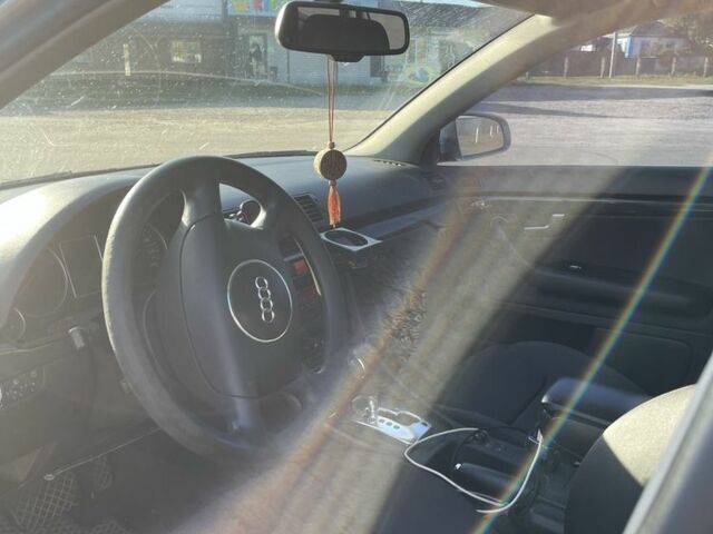 Серый Ауди А4, объемом двигателя 2.5 л и пробегом 368 тыс. км за 5200 $, фото 7 на Automoto.ua