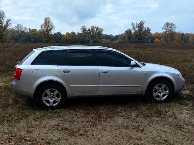 Сірий Ауді А4, об'ємом двигуна 2 л та пробігом 305 тис. км за 5400 $, фото 2 на Automoto.ua