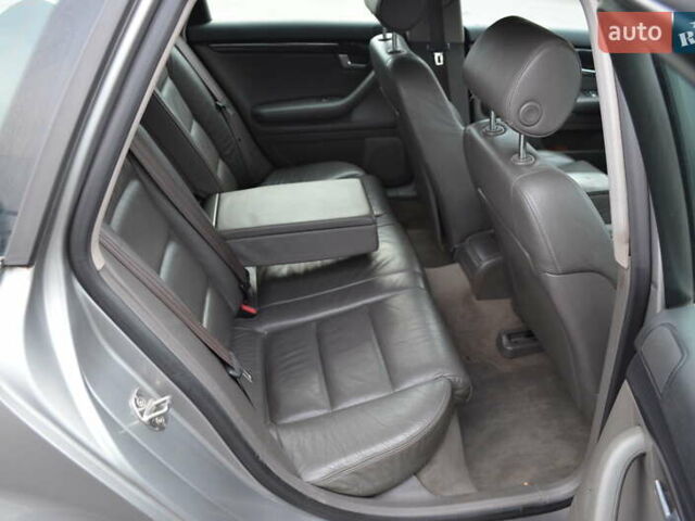 Серый Ауди А4, объемом двигателя 2.5 л и пробегом 390 тыс. км за 5500 $, фото 13 на Automoto.ua