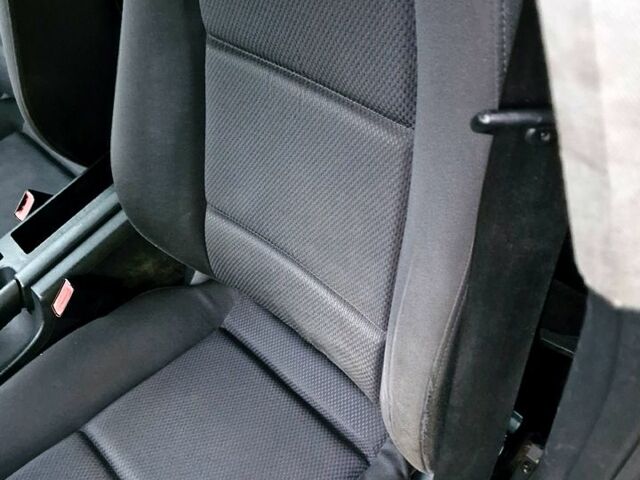 Серый Ауди А4, объемом двигателя 2 л и пробегом 220 тыс. км за 5450 $, фото 6 на Automoto.ua