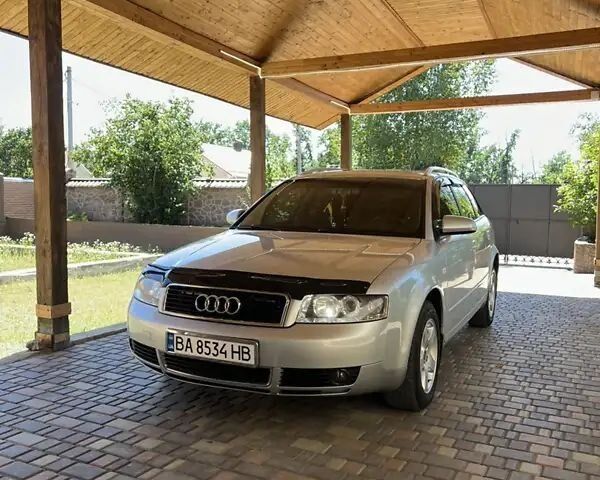 Сірий Ауді А4, об'ємом двигуна 1.98 л та пробігом 0 тис. км за 5400 $, фото 12 на Automoto.ua