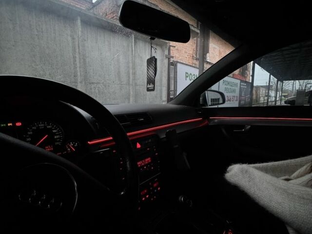 Серый Ауди А4, объемом двигателя 2 л и пробегом 290 тыс. км за 6000 $, фото 6 на Automoto.ua