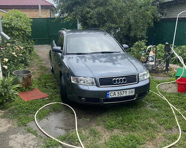 Сірий Ауді А4, об'ємом двигуна 2.5 л та пробігом 432 тис. км за 5000 $, фото 17 на Automoto.ua