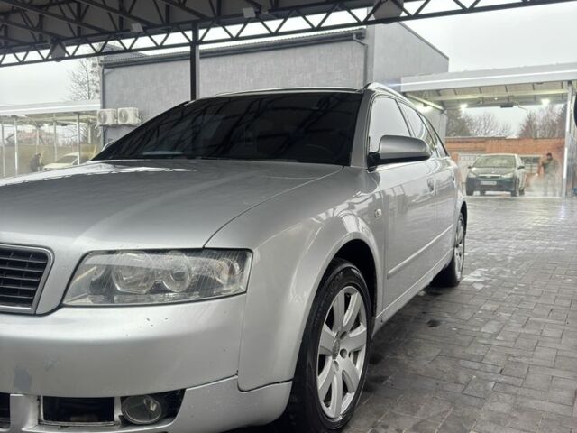 Серый Ауди А4, объемом двигателя 2 л и пробегом 290 тыс. км за 6000 $, фото 1 на Automoto.ua