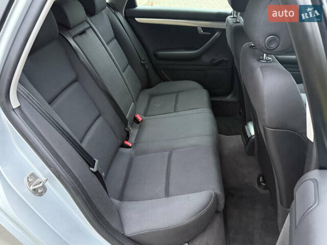 Сірий Ауді А4, об'ємом двигуна 1.8 л та пробігом 211 тис. км за 5900 $, фото 31 на Automoto.ua