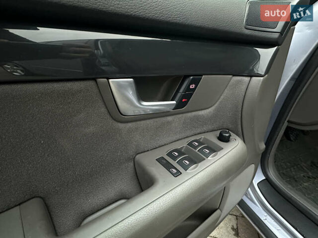 Серый Ауди А4, объемом двигателя 1.8 л и пробегом 221 тыс. км за 5750 $, фото 26 на Automoto.ua